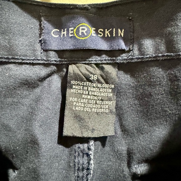 Men’s Chereskin size 38 blue cargo shorts. - Picture 2 of 3